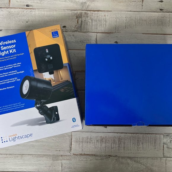 4 PACK Smart wireless Motion Sensor + Spotlight Kit NEW in box - Picture 5 of 9